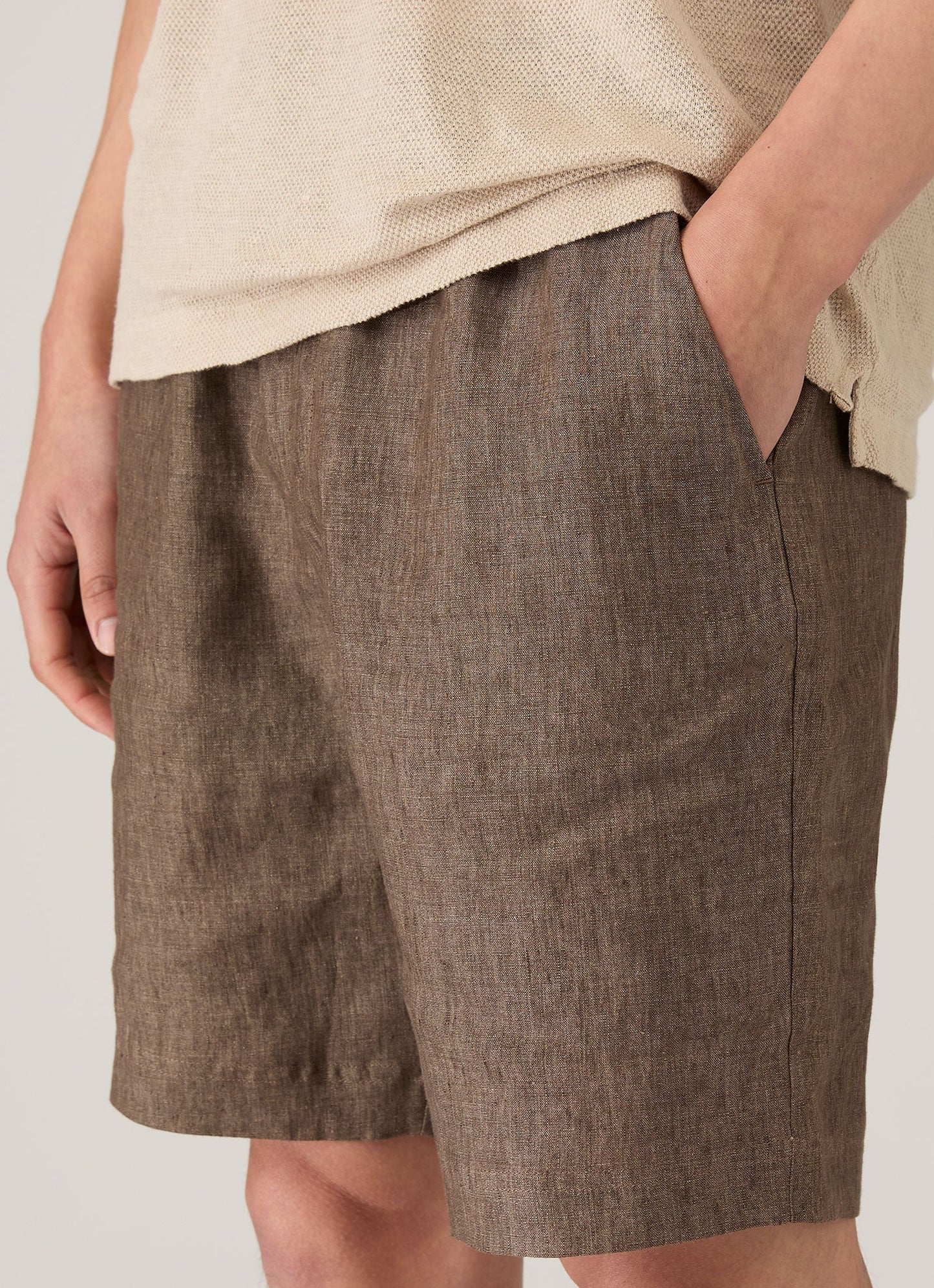 Mens Linen Drawstring Short In Dark Walnut Mshr3516 Brgw
