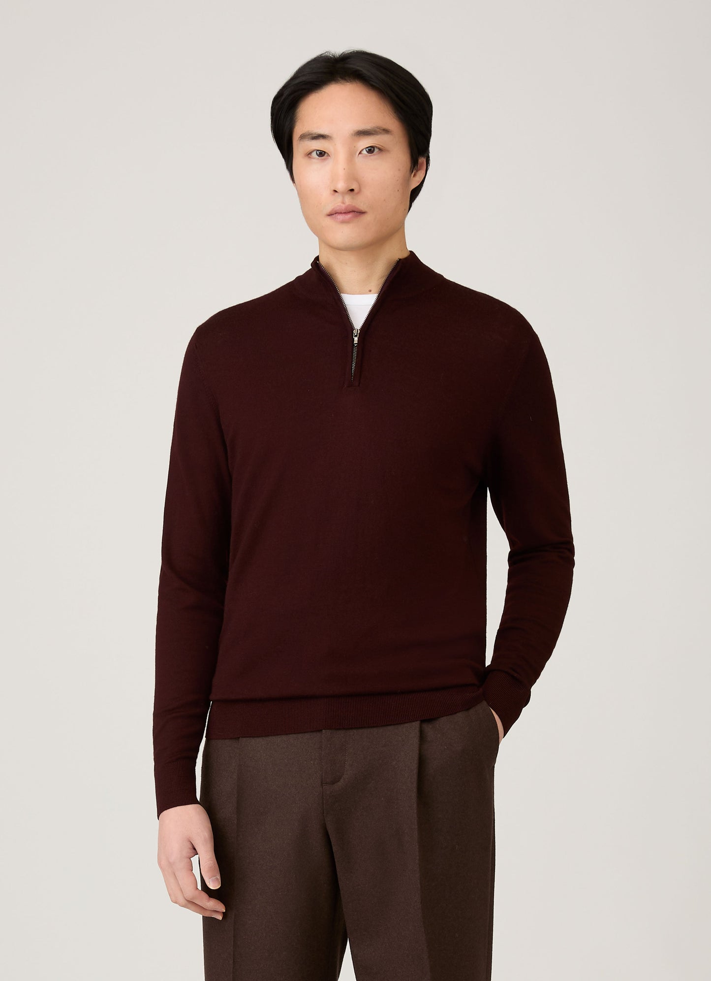 Mens Extra Fine Merino Zip Neck In Bakelite Mjum8116 Rdel