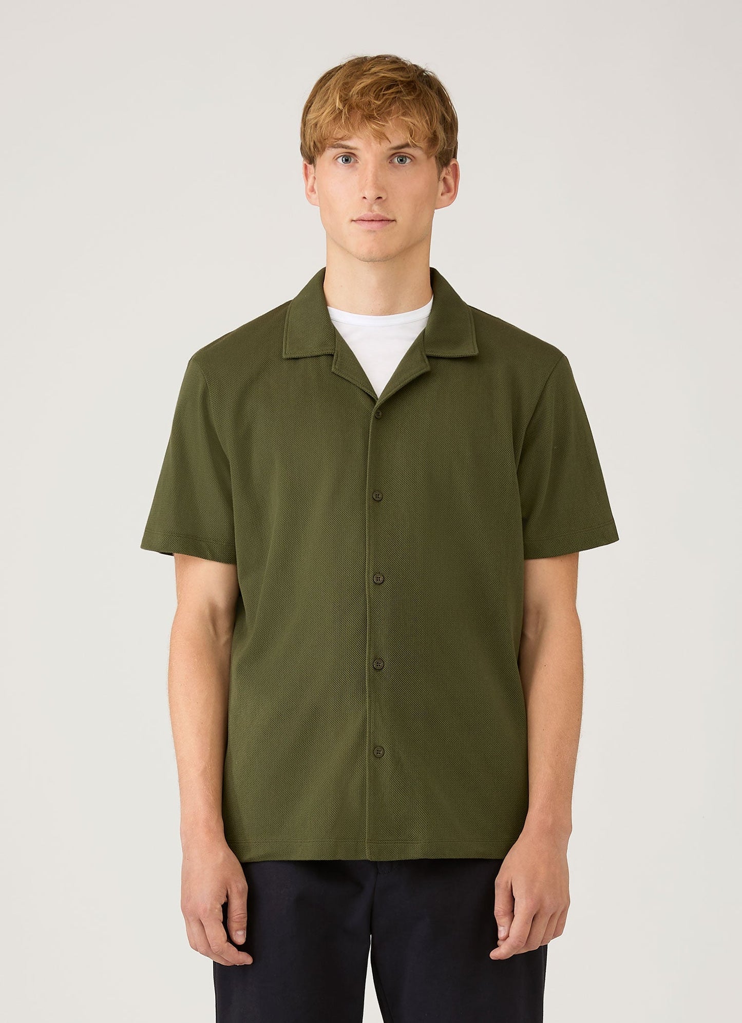Mens Riviera Camp Collar Shirt In Deep Olive Msht2147 Gniz