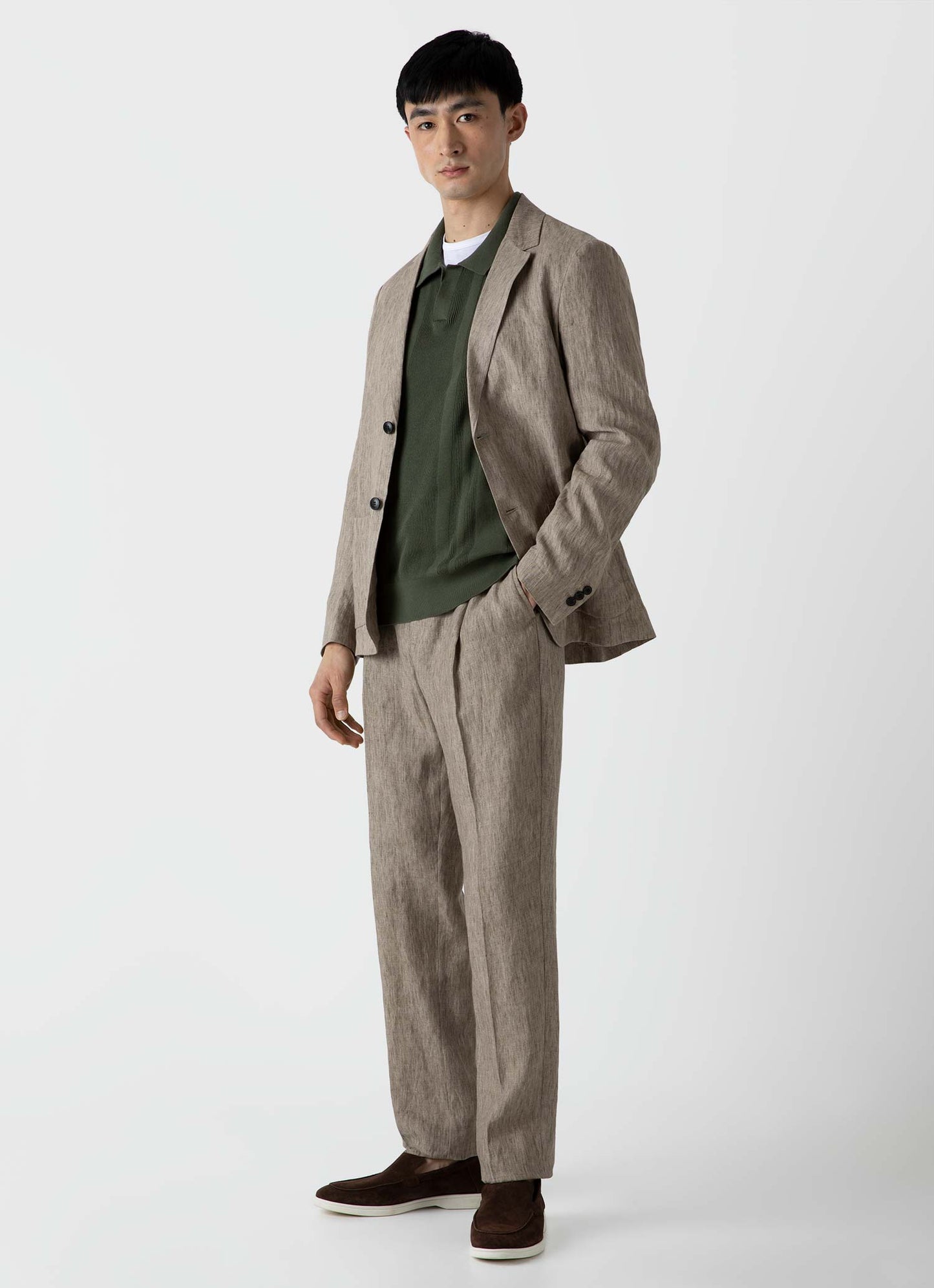 Mens Tailored Relaxed Fit Trouser In Dark Stone