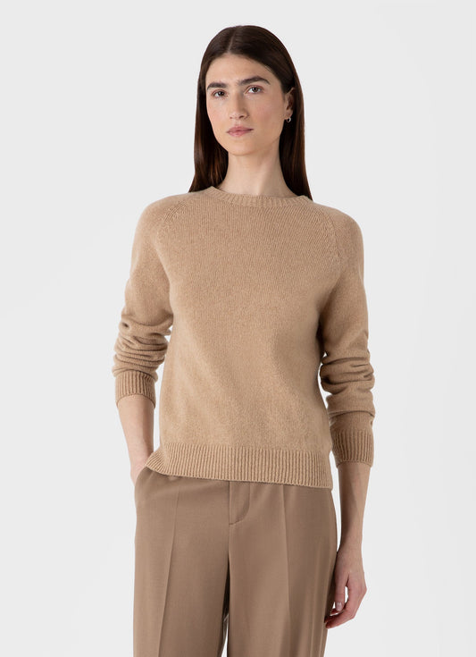 Womens Lambswool Crew Neck Jumper In Light Camel