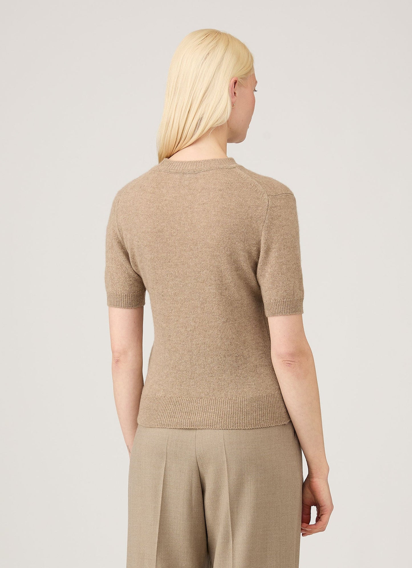 Womens Cashmere Tshirt In Mink Wjum8231 Brgb