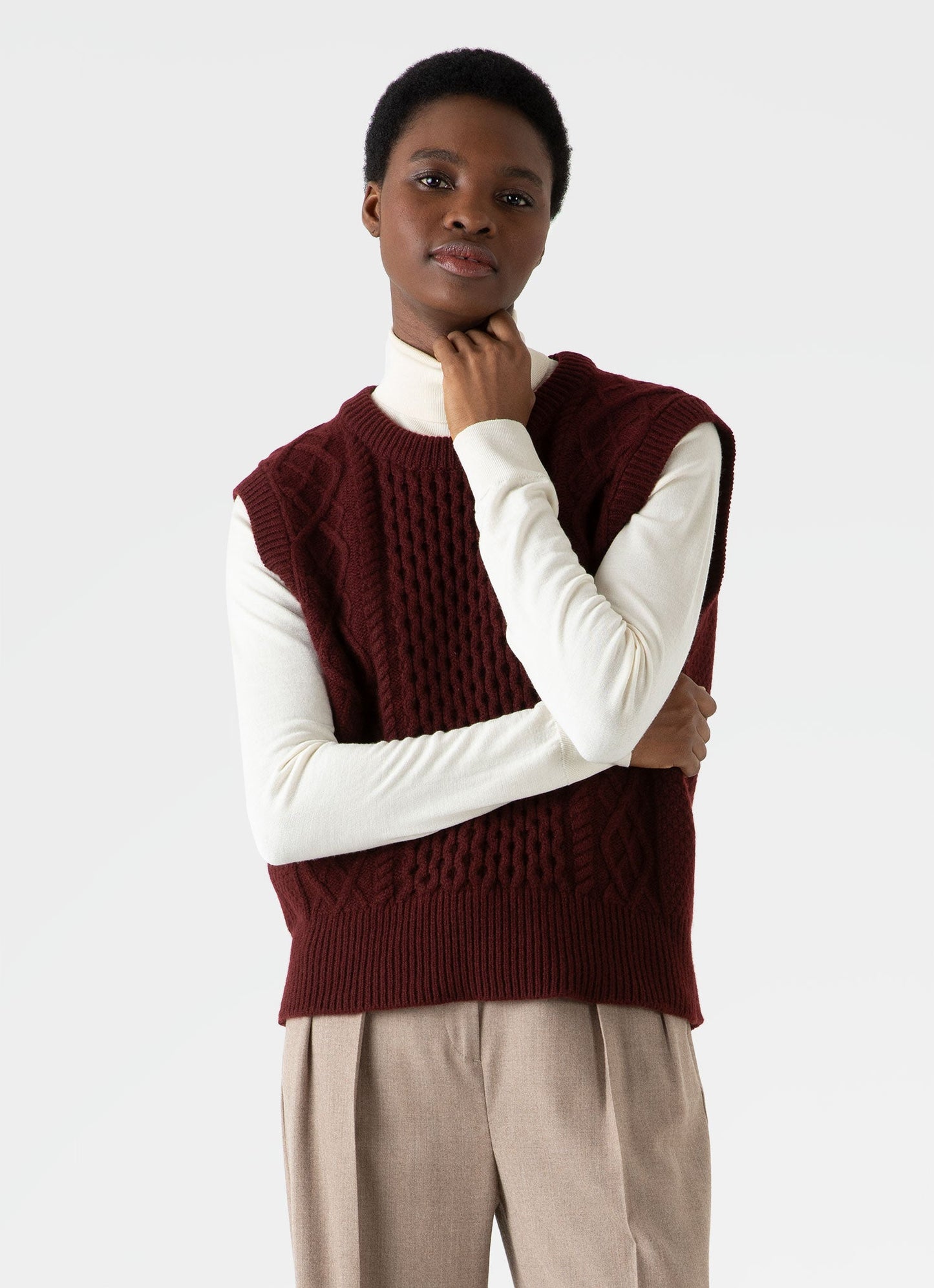 Womens Lambswool Cable Knit Vest In Maroon Wtop8187 Rdeg